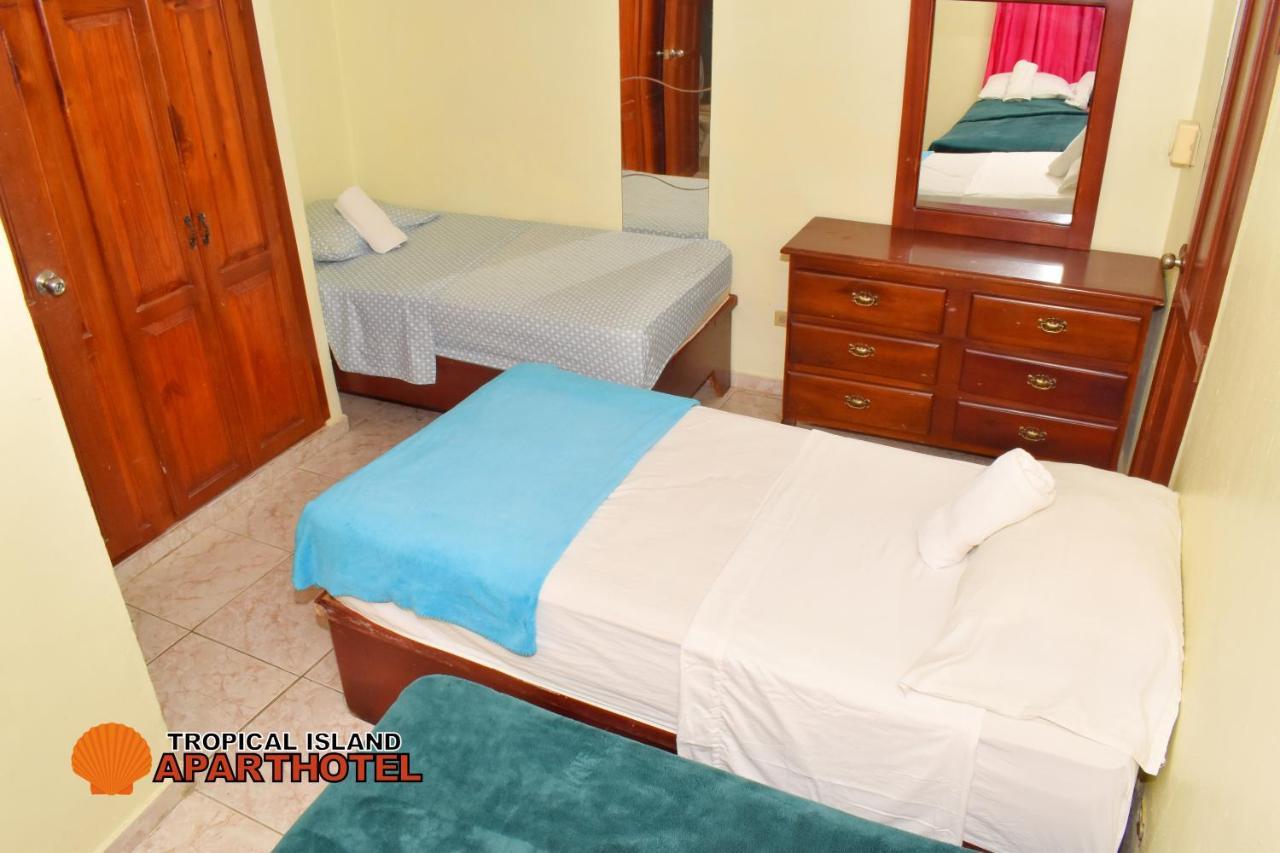 Tropical Island Apartahotel La Viva Eksteriør billede
